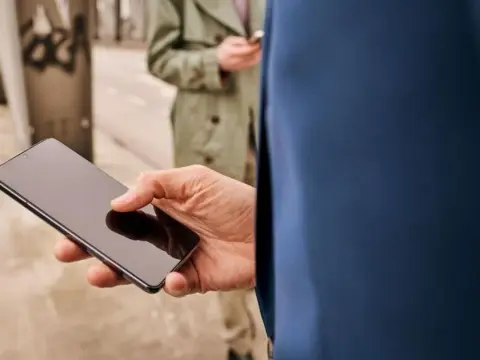 Czarny ekran w telefonie? Diagnoza i naprawa - poradnik
