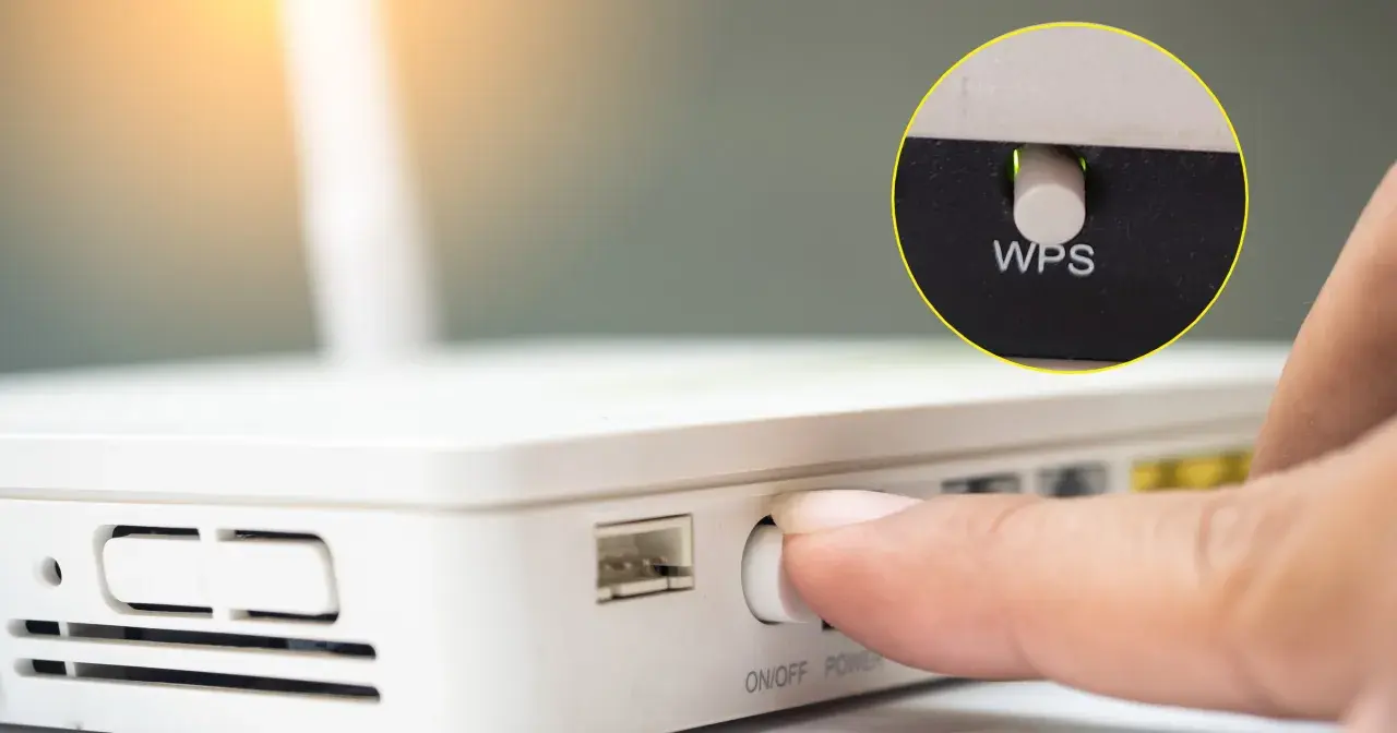 Palec naciska przycisk WPS na routerze. WPS co to? To łatwy sposób na połączenie urządzeń z siecią Wi-Fi.